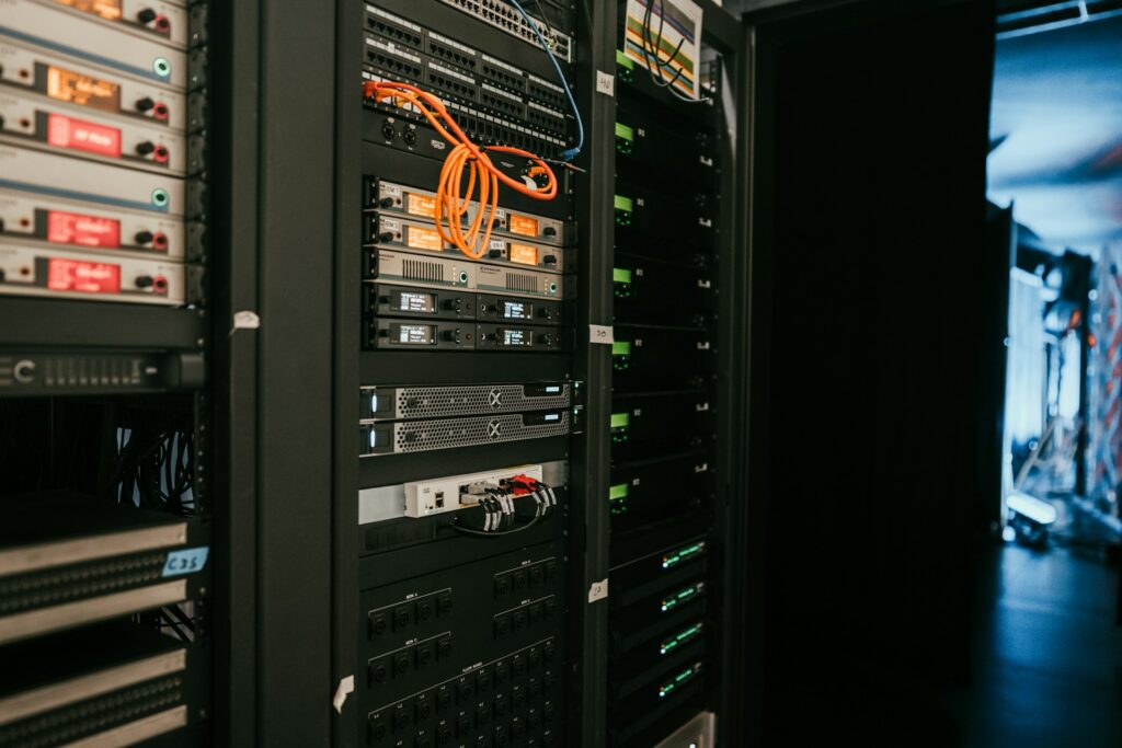 Methods for the Rapid Transfer of Large Files Without the Need to Upload Them to the Cloud